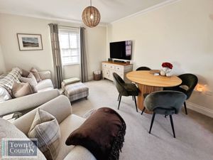 KEATS CRESCENT- click for photo gallery